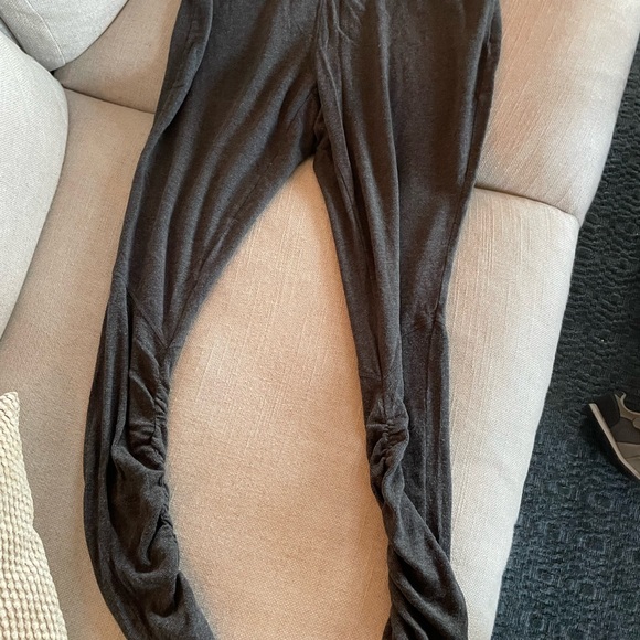 Athleta restore jogger - slim fit with ruching, charcoal gray size medium - Picture 3 of 3